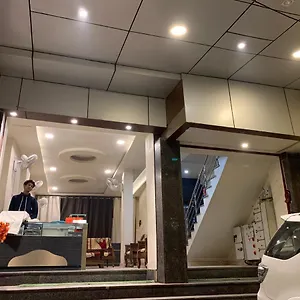 *** Hotel Ashoka Ganages India