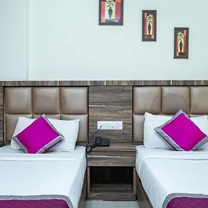 *** Hotel Nexstay Crystal Residency India